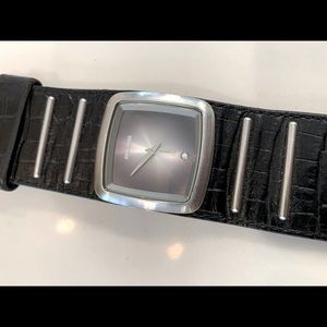 Vintage Nixon The Duke Royalty Watch